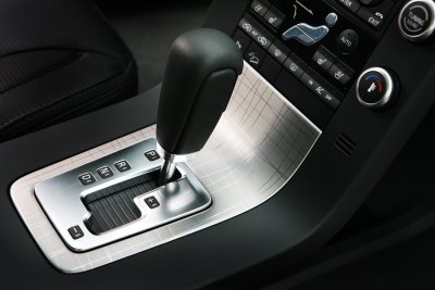 Comparing Manual & Automatic Transmissions